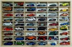 Fa polc kisautókhoz 54 rekesszel