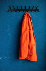 Fali fém akasztó 17 kampóval – fekete