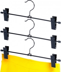 Fekete fém vállfa csipesszel – 3 darabos szett