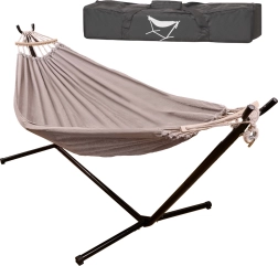 Kerti hintázó függőágy állvánnyal és fa terpesztőrúddal