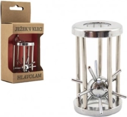 Fém ördöglakat – Sündisznó a ketrecben, krómozott