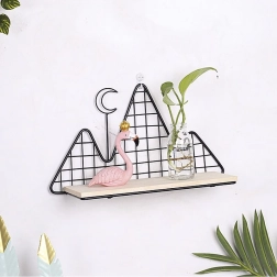 Fali dekoratív polc fekete színben – hegyi motívum