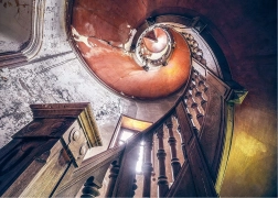 Elveszett helyek: csigalépcső – 1000 darabos RAVENSBURGER puzzle