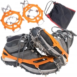 Csúszásmentes cipőburkolatok tüskékkel és láncokkal