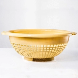 Műanyag szűrő fülekkel – lengyel termék