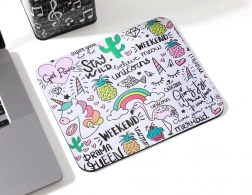 Egérpad egyszarvú motívummal