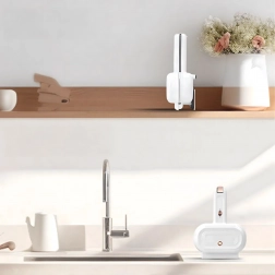 Elektromos szendvicssütő 700 W teljesítménnyel, tapadásmentes lapokkal