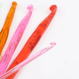 22 darabos horgolótű készlet praktikus tokban