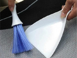 Mini kéziseprű és lapát asztalhoz, billentyűzethez és autóhoz