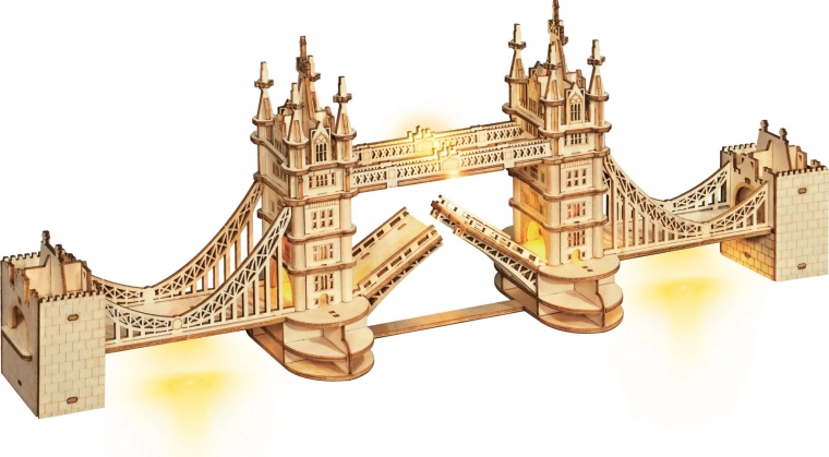 Fából készült térbeli Tower Bridge puzzle LED világítással
