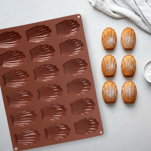 Tapadásmentes és rugalmas szilikon a könnyű kifordításhoz