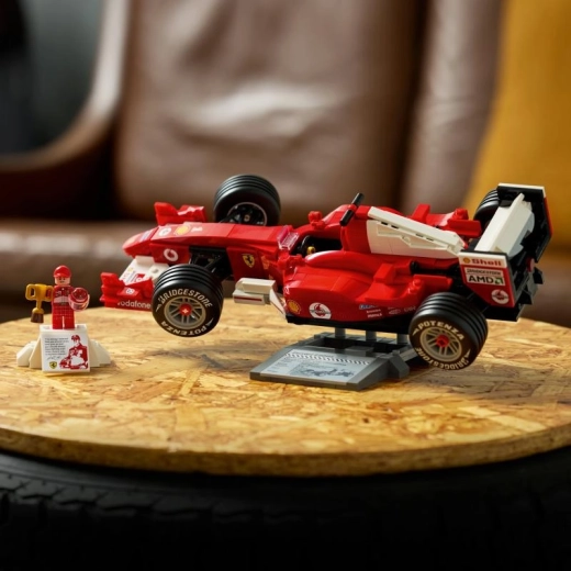 Michael Schumacher minifigura pódiummal
