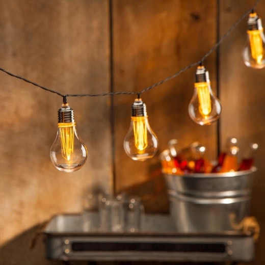 IP44 védelem és két fényüzemmód