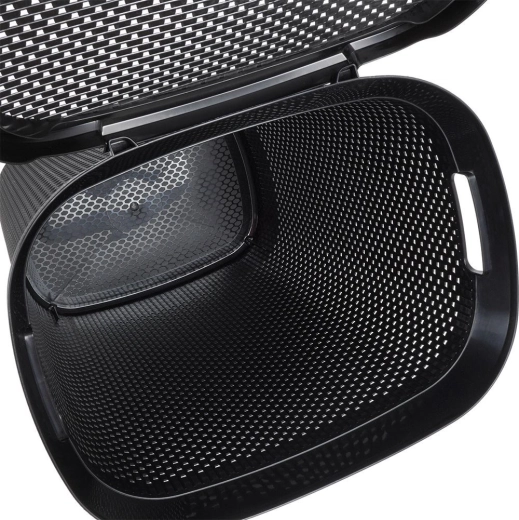 Kényelmes hordozás az oldalsó fogantyúknak köszönhetően