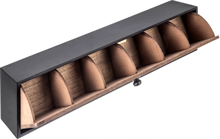 Gyors hozzáférés a lenyíló előlapi panelnek köszönhetően