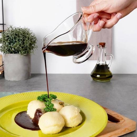 Kényelmes és tiszta, cseppmentes öntés