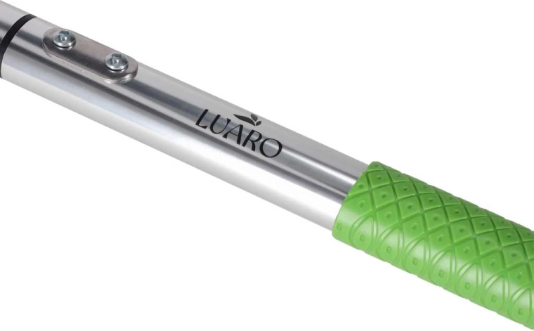 Ergonomikus és csúszásmentes markolat