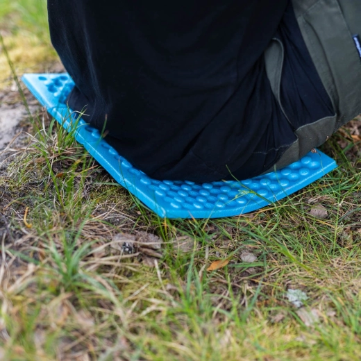 Szigetel a hidegtől és a nedvességtől