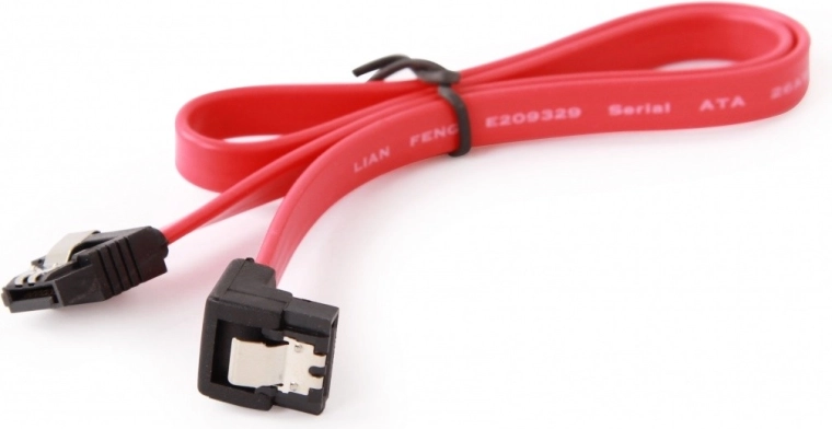 Egyenes és 90°-os csatlakozó a könnyű szereléshez