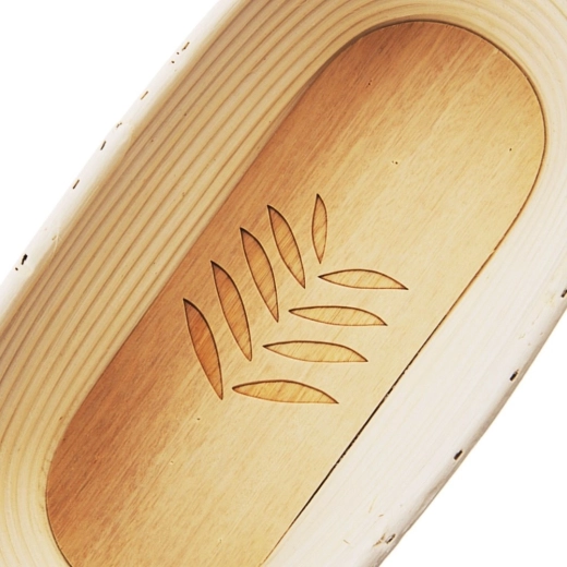 Dekoratív levélminta az alján