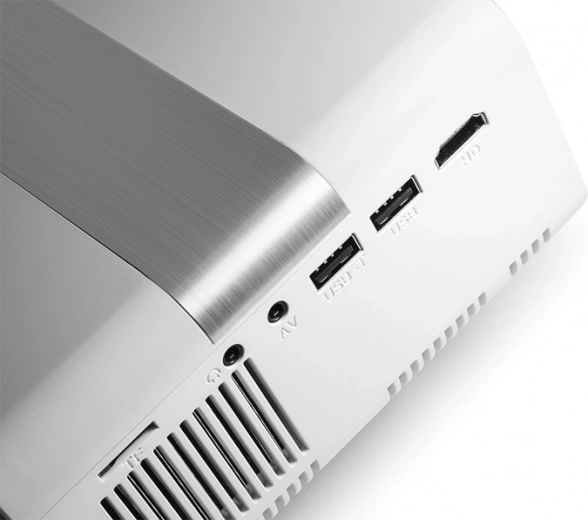 Egyszerű csatlakoztatás HDMI-n és USB-n keresztül