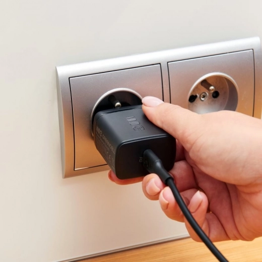 Okos biztonság és kompakt ház