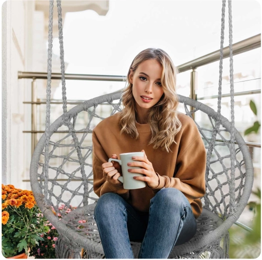 Kényelmes ülőrész és magas háttámla