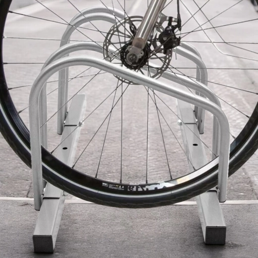 Stabil tartás és a kerékpárok védelme