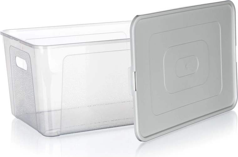 Masszív fedél és stapelhetőség