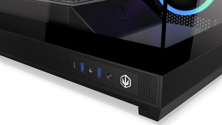 Oldalsó I/O gyors USB‑C-vel, mindig kéznél