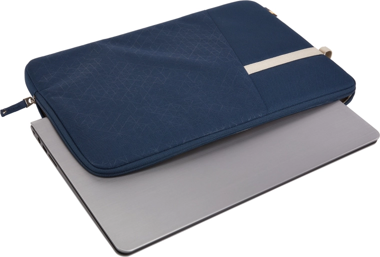 Karcsú tok 15,6" méretű laptophoz