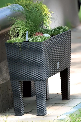 Megemelt kialakítás a kényelmes kertészkedéshez