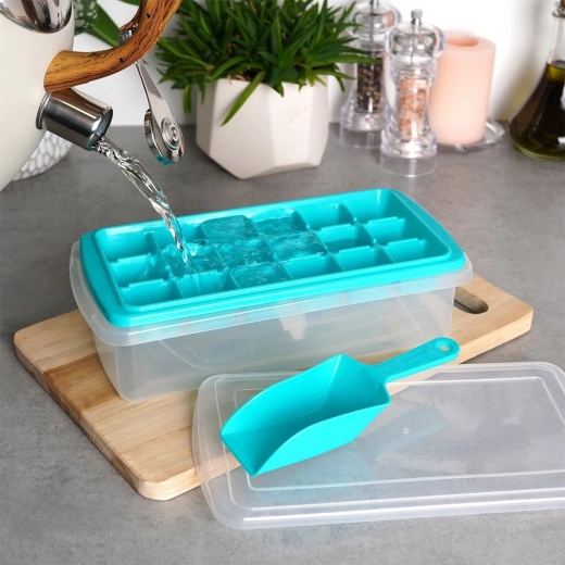 Könnyű feltöltés és problémamentes kockakiemelés