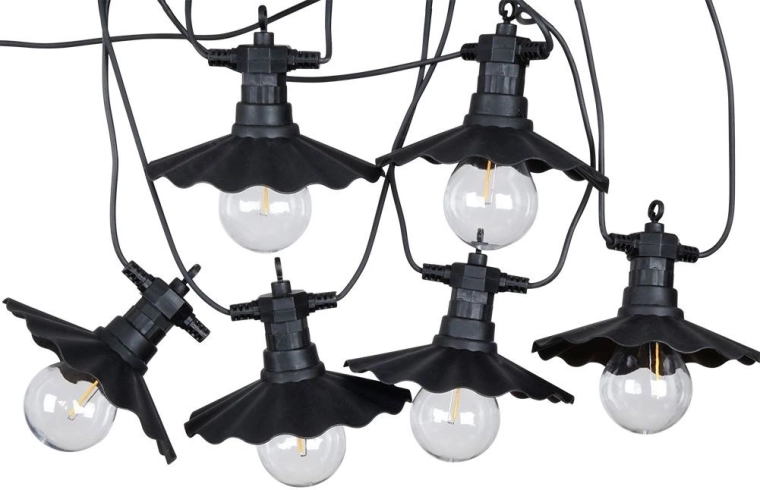 Időjárásálló kültéren az IP44-nek köszönhetően