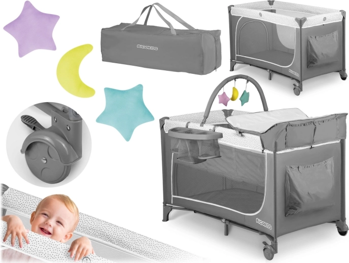 Pelenkázó pult, játékok és rendező a csomagban