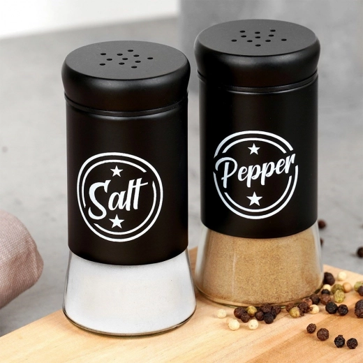 Jól látható Salt és Pepper felirat