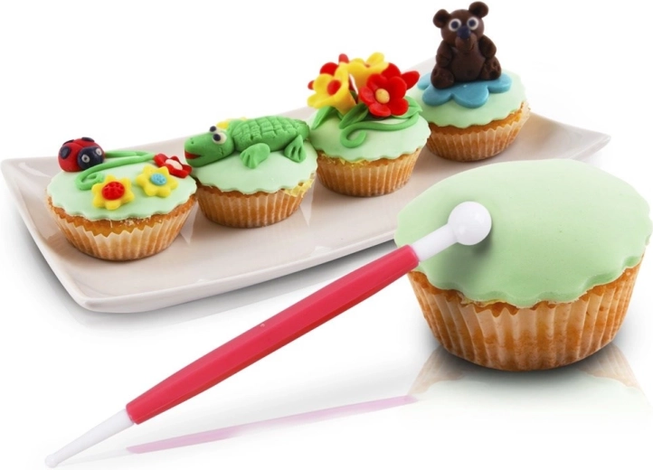 Finom részletek virágokhoz és figurákhoz