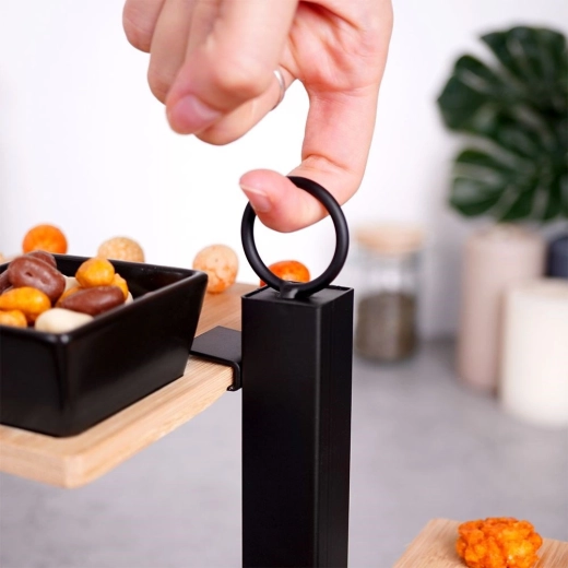 Stabil fémkonstrukció praktikus fogantyúval