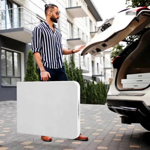 Bőrönddé hajtható, fogantyúval