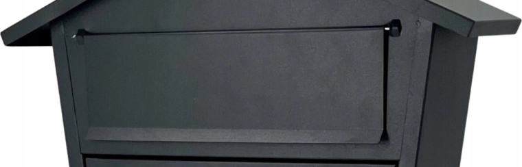Lehajtható fedőlap a bedobónyílás védelmére