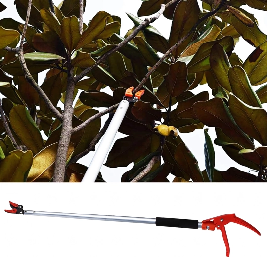 Könnyű magasban végzett vágás létra nélkül