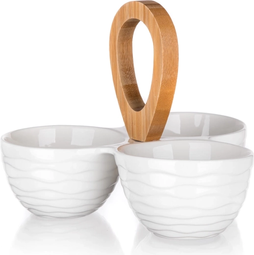 Három különálló porcelántál