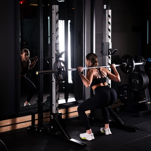 Kompatibilitás 50 mm-es olimpiai rudakkal