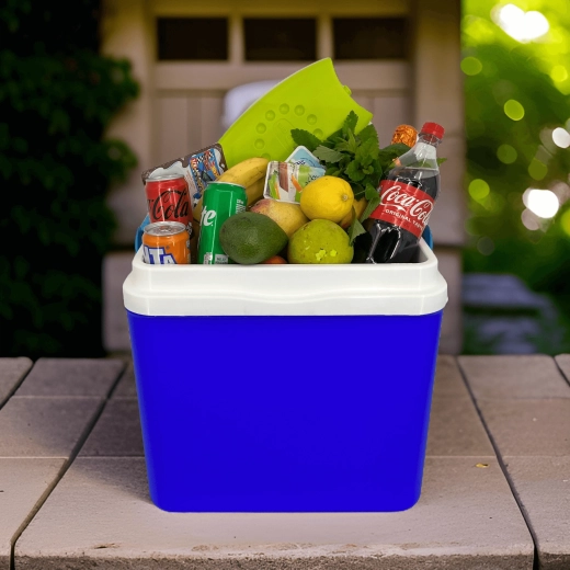 Nagy, 29,5 l-es űrtartalom és hely a magas palackoknak