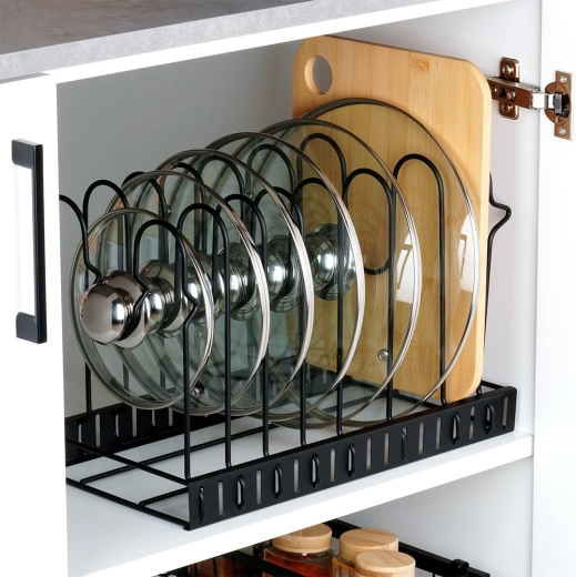 Rend a szekrényben és a pulton