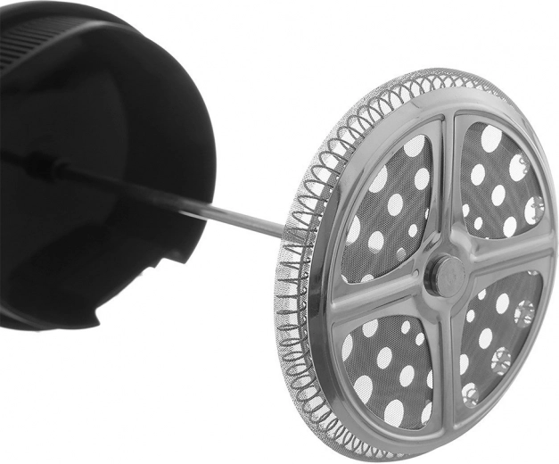 Kristálytiszta ital zacc nélkül