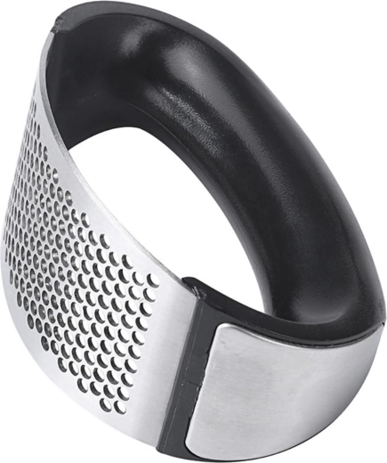 Ergonomikus fogantyú és kompakt kialakítás