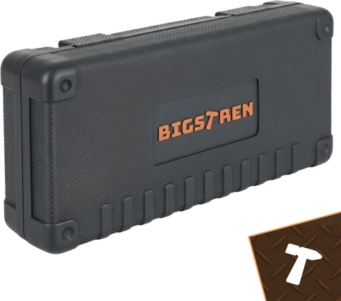 Masszív koff er a szállításhoz és a rendre