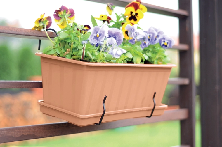 Jobb vízelvezetés kompatibilis tálcával