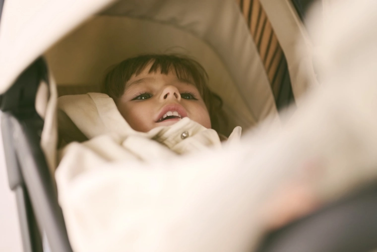 Tágas ülés teljes fekvőhellyel és szellőzéssel